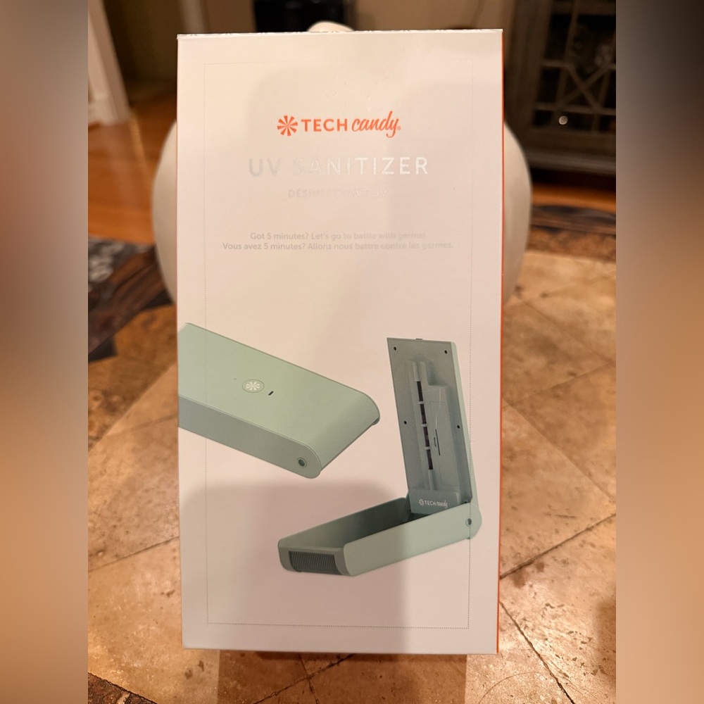 Tech Candy UV Sanitizer Phone NEW IN BOX FABFITFUN Kills 99% Of Germs In 5min